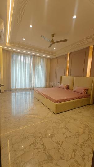 Builder floor Duplex 5 Bhk With Jacuzzi  Bedroom 1