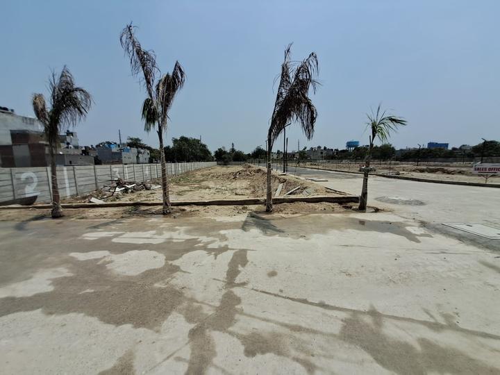 950 Sqft Residential Plot for sale in Panchsheel Park Plots Crossings