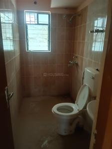 Bathroom Image of 1400 Sq.ft 3 BHK Apartment / Flat for sale in Purti Aqua 2, Rajarhat Kolkata for Rs. 9200000