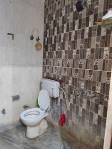 Bathroom Image of 450 Sq.ft 1 BHK Builder Floor for sale in Uttam Nagar New Delhi for Rs. 2600000