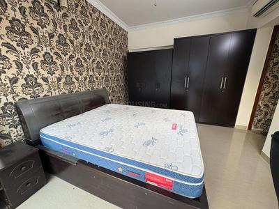 Bedroom Image of 1100 Sq.ft 2 BHK Apartment / Flat for rent in Amanora Aspire Towers, Hadapsar Pune for Rs. 50000