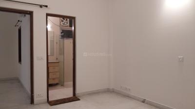 Bedroom Image of 1400 Sq.ft 3 BHK Builder Floor for rent in Safdarjung Enclave New Delhi for Rs. 80000