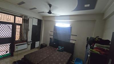 Bedroom Image of 1200 Sq.ft 3 BHK Builder Floor for sale in DLF Ankur Awas Yojna, DLF Ankur Vihar Ghaziabad for Rs. 4500000