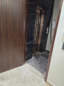 Bedroom Image of 1300 Sq.ft 3 BHK Builder Floor for rent in Rajouri Garden New Delhi for Rs. 50000