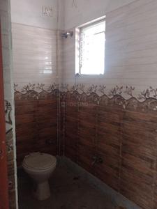 Bathroom Image of 700 Sq.ft 2 BHK Apartment / Flat for sale in Patuli Kolkata for Rs. 2750000