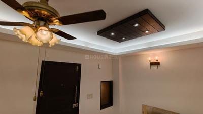 Hall Image of 1500 Sq.ft 3 BHK Apartment / Flat for rent in Azad Apartments, Kalu Sarai New Delhi for Rs. 110000