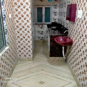 Bathroom Image of 450 Sq.ft 1 BHK Independent House for rent in Patuli Kolkata for Rs. 9000