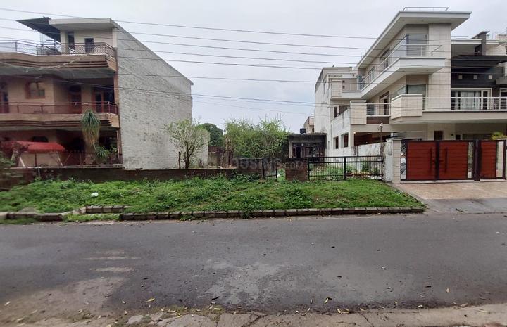 Sector 70 Main Image 1