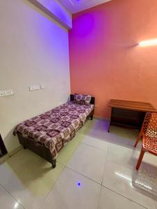 Bedroom Image of Gauri pg in Sector 51, Noida