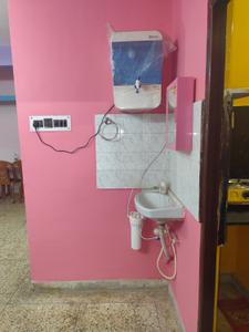 Kitchen Image of 750 Sq.ft 2 BHK Apartment / Flat for sale in Airport Gate no. 1 Kolkata for Rs. 2500000