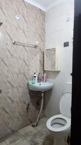Bathroom Image of 1620 Sq.ft 2 BHK Builder Floor for rent in Sector 31 Faridabad for Rs. 20000