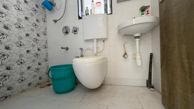 Bathroom Image of 645 Sq.ft 1 BHK Apartment / Flat for sale in M Baria Bldg No 1 M Baria Everest, Virar West Virar for Rs. 4750000
