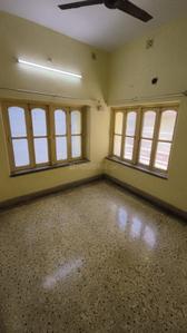 Bedroom Image of 650 Sq.ft 2 BHK Independent House for rent in Picnic Garden Kolkata for Rs. 11500