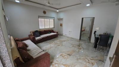 Living Room Image of 2500 Sq.ft 6 BHK Independent House for sale in Paldi Ahmedabad for Rs. 26000000
