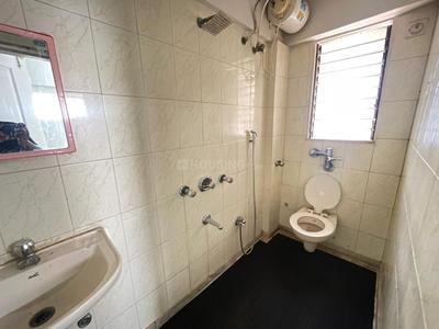 Bathroom Image of 950 Sq.ft 3 BHK Apartment / Flat for sale in Emerald, Santacruz East Mumbai for Rs. 31500000