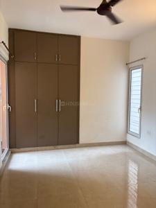 Bedroom Image of 1850 Sq.ft 3 BHK Apartment / Flat for sale in Mahagun Moderne, Sector 78 Noida for Rs. 27800000