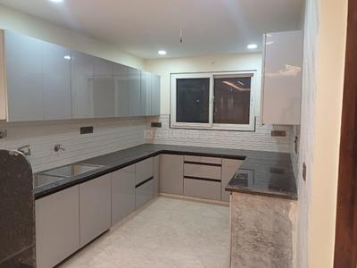Kitchen Image of 900 Sq.ft 3 BHK Builder Floor for sale in Model Town New Delhi for Rs. 20000000