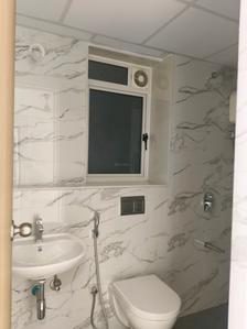 Common Bathroom Image of 1050 Sq.ft 2 BHK Apartment / Flat for rent in Lodha Primeir , Dombivli East Thane for Rs. 25000