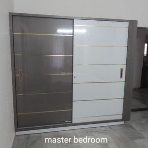 Bedroom Image of 1850 Sq.ft 4 BHK Apartment / Flat for sale in Vallabh Vidhyanagar Anand for Rs. 6300000