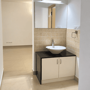 Image of 1250 Sq.ft 2 BHK Apartment / Flat for rent in Esteem Splendor, Adugodi, Bengaluru for Rs. 70000