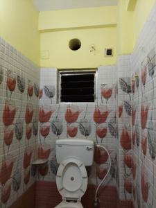 Bathroom Image of 920 Sq.ft 2 BHK Apartment / Flat for sale in Paschim Putiary Kolkata for Rs. 2700000