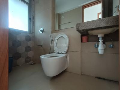Image of 850 Sq.ft 2 BHK Apartment / Flat for sale in Kalpataru Sunrise B, Thane West, Thane for Rs. 9600000