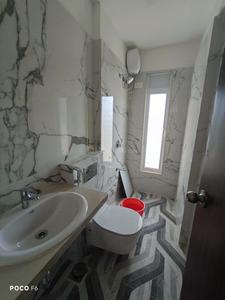 Bathroom Image of 850 Sq.ft 2 BHK Apartment / Flat for sale in Vile Parle West Mumbai for Rs. 32100000