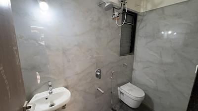Image of 850 Sq.ft 2 BHK Apartment / Flat for rent in Oxford Navrang Crystal, Goregaon West, Mumbai for Rs. 60000