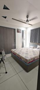 Bedroom Image of 700 Sq.ft 2 BHK Apartment / Flat for rent in Sopan Elegance, Yogi Nagar Rajkot for Rs. 25000