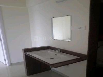 Bathroom Image of 815 Sq.ft 2 BHK Apartment / Flat for rent in DSK Madhukosh, Andheri East Mumbai for Rs. 60000