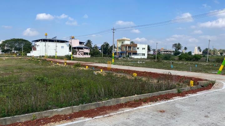 Bommankatte main road Main Image 1