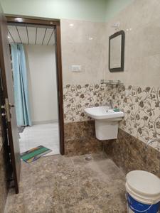 Bathroom Image of 1650 Sq.ft 3 BHK Apartment / Flat for rent in Piska More Ranchi for Rs. 32000