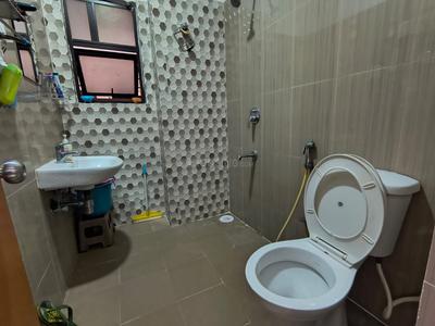 Bathroom Image of 850 Sq.ft 2 BHK Apartment / Flat for sale in DTC Southern Heights, Joka Kolkata for Rs. 5100000