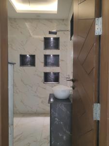Bedroom One Image of 2500 Sq.ft 4 BHK Builder Floor for sale in RR Deluxe Homes, Green Field Colony Faridabad for Rs. 23500000