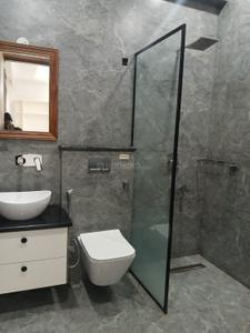Bathroom Image of 3500 Sq.ft 4 BHK Builder Floor for rent in Sector 46 Gurgaon for Rs. 100000
