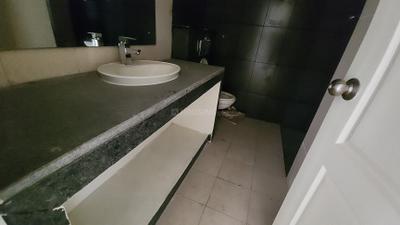 Image of 1560 Sq.ft 3 BHK Apartment / Flat for sale in Raheja Vedaanta, Sector 108, Gurgaon for Rs. 16000000