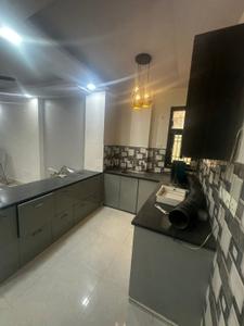 Kitchen Image of 900 Sq.ft 3 BHK Builder Floor for rent in Mayur Vihar Phase 1 New Delhi for Rs. 30000