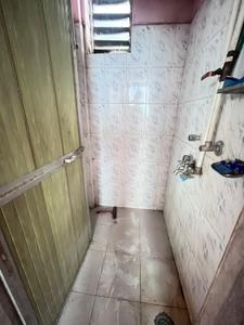 Bathroom Image of 675 Sq.ft 1 RK Apartment / Flat for sale in Airoli Navi Mumbai for Rs. 4500000