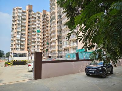 Image of 1570 Sq.ft 3 BHK Apartment / Flat for rent in Premier Urban, Sector 14, Gurgaon for Rs. 48000