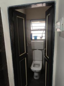Bathroom Image of 500 Sq.ft 1 RK Apartment / Flat for rent in Kothrud Pune for Rs. 16000