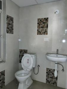 Common Bathroom Image of 560 Sq.ft 1 BHK Apartment / Flat for rent in Mahindra Happinest Kalyan, Bhiwandi Thane for Rs. 12000
