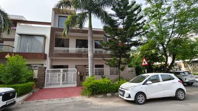 4 BHK Independent House