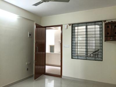 Living Room Image of 750 Sq.ft 2 BHK Apartment / Flat for rent in K R Puram Bengaluru for Rs. 19001