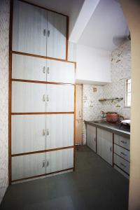 Kitchen Image of 675 Sq.ft 2 BHK Apartment / Flat for sale in Maninagar Ahmedabad for Rs. 3900000
