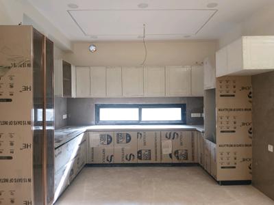 Kitchen Image of 1800 Sq.ft 3 BHK Builder Floor for sale in Punjabi Bagh New Delhi for Rs. 32000000