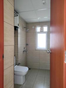 Common Bathroom Image of 1570 Sq.ft 3 BHK Apartment / Flat for sale in Eureka Park By Tata Value Homes, Sector 150 Noida for Rs. 21000000