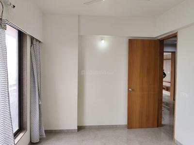 Bedroom Image of 2500 Sq.ft 3 BHK Apartment / Flat for rent in Sangani Shaligram Lakeview, Vaishno Devi Circle Ahmedabad for Rs. 32000