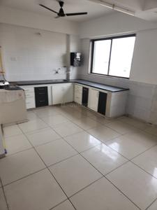 Kitchen Image of 2100 Sq.ft 3 BHK Apartment / Flat for rent in Vaishno Devi Circle Ahmedabad for Rs. 23000