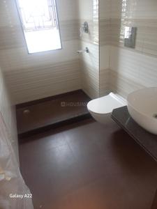 Bathroom Image of 2280 Sq.ft 4 BHK Apartment / Flat for sale in Beliaghata Kolkata for Rs. 19500000