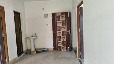 Living Room Image of 950 Sq.ft 2 BHK Apartment / Flat for sale in Airport Gate no. 1 Kolkata for Rs. 3800000